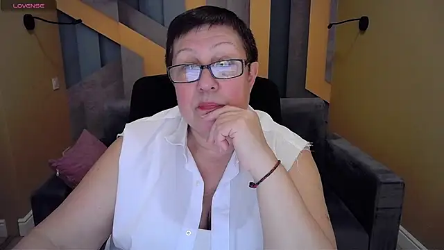 Snapshot of BarbaraTurners chatting on 01-12-25, 06:38 BarbaraTurners online show from 01-12-25, 06:38