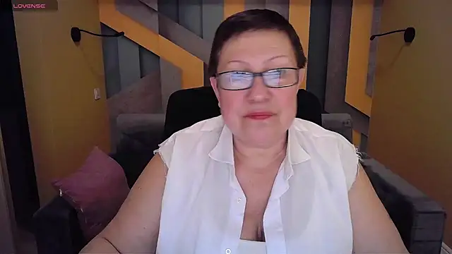 Snapshot of BarbaraTurners chatting on 01-15-25, 06:29 BarbaraTurners online show from 01-15-25, 06:29