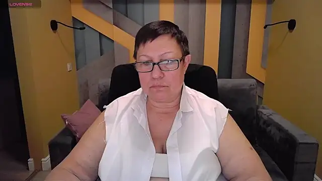 Snapshot of BarbaraTurners chatting on 01-18-25, 01:30 BarbaraTurners online show from 01-18-25, 01:30