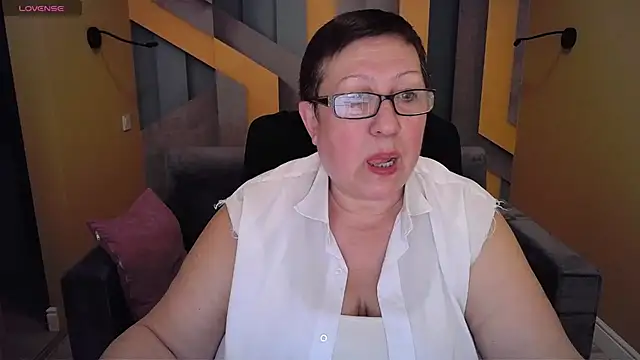 Snapshot of BarbaraTurners chatting on 01-19-25, 06:32 BarbaraTurners online show from 01-19-25, 06:32