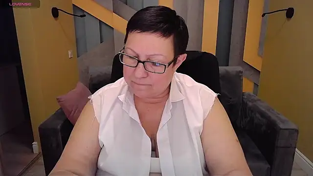 Snapshot of BarbaraTurners chatting on 01-25-25, 03:40 BarbaraTurners online show from 01-25-25, 03:40