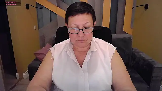 Snapshot of BarbaraTurners chatting on 02-01-25, 01:02 BarbaraTurners online show from 02-01-25, 01:02