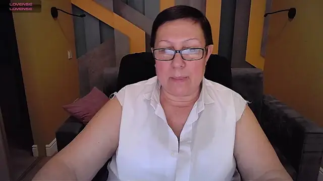 Snapshot of BarbaraTurners chatting on 02-01-25, 04:03 BarbaraTurners online show from 02-01-25, 04:03