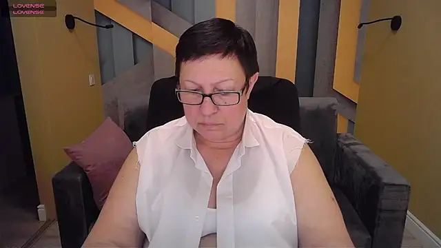 Snapshot of BarbaraTurners chatting on 02-06-25, 02:33 BarbaraTurners online show from 02-06-25, 02:33