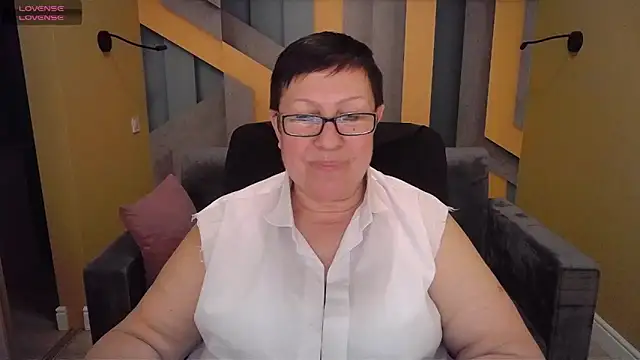 Snapshot of BarbaraTurners chatting on 02-08-25, 05:29 BarbaraTurners online show from 02-08-25, 05:29