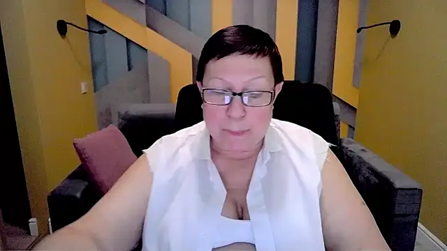 Snapshot of BarbaraTurners chatting on 02-13-25, 03:29 BarbaraTurners online show from 02-13-25, 03:29