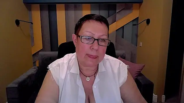 Snapshot of BarbaraTurners chatting on 03-03-25, 06:44 BarbaraTurners online show from 03-03-25, 06:44