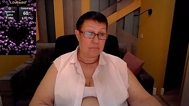 Snapshot of BarbaraTurners chatting on 03-06-25, 03:57 BarbaraTurners online show from 03-06-25, 03:57