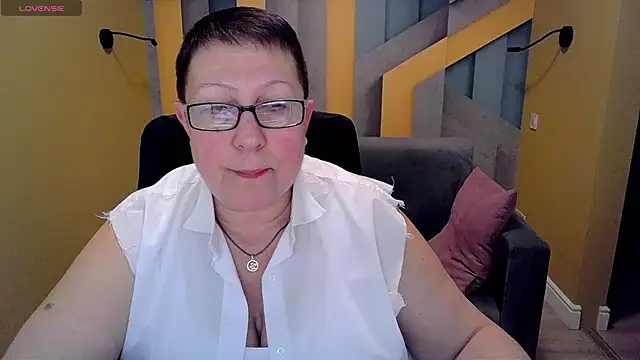 Snapshot of BarbaraTurners chatting on 03-07-25, 06:43 BarbaraTurners online show from 03-07-25, 06:43