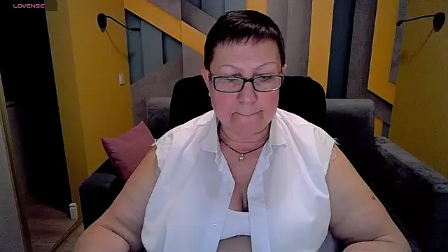 Snapshot of BarbaraTurners chatting on 03-10-25, 09:51 BarbaraTurners online show from 03-10-25, 09:51