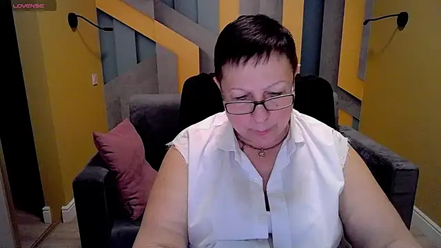 Snapshot of BarbaraTurners chatting on 03-13-25, 12:37 BarbaraTurners online show from 03-13-25, 12:37