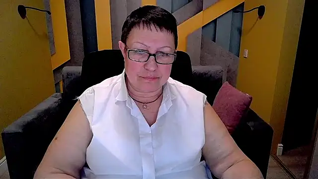 Snapshot of BarbaraTurners chatting on 03-15-25, 03:40 BarbaraTurners online show from 03-15-25, 03:40