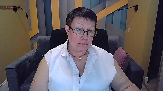 Snapshot of BarbaraTurners chatting on 03-21-25, 09:45 BarbaraTurners online show from 03-21-25, 09:45