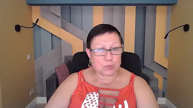 Snapshot of BarbaraTurners chatting on 10-03-25, 06:16 BarbaraTurners online show from 10-03-25, 06:16