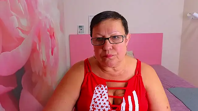 Snapshot of BarbaraTurners chatting on 10-05-25, 11:30 BarbaraTurners online show from 10-05-25, 11:30