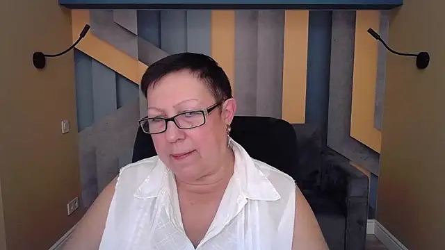 Snapshot of BarbaraTurners chatting on 11-12-25, 07:35 BarbaraTurners online show from 11-12-25, 07:35