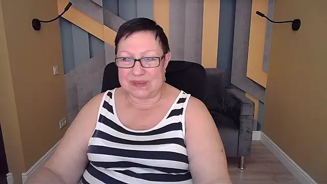 Snapshot of BarbaraTurners chatting on 11-28-25, 07:27 BarbaraTurners online show from 11-28-25, 07:27