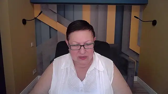 Snapshot of BarbaraTurners chatting on 12-01-25, 07:41 BarbaraTurners online show from 12-01-25, 07:41