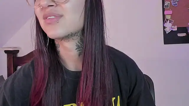 noemi foxxx online show from 09-22-25, 03:25