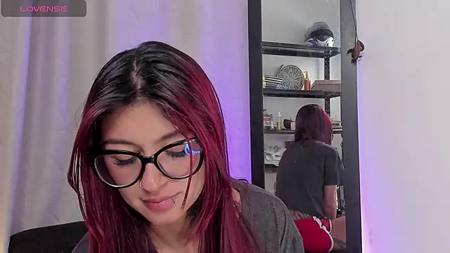Snapshot of noemi_foxxx chatting on 07-14-26, 03:40 noemi foxxx online show from 07-14-26, 03:40