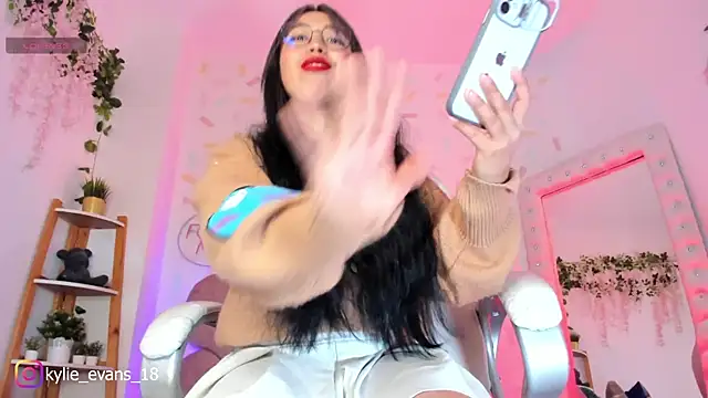 evelyn evans 1 online show from 03-11-25, 02:43