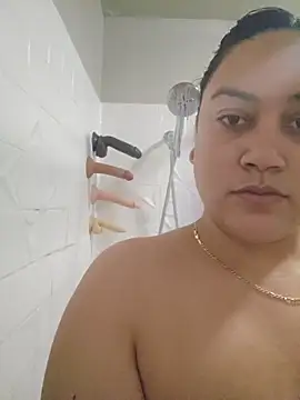 Snapshot of honeeyyy_pot chatting on 01-18-26, 10:30 honeeyyy pot online show from 01-18-26, 10:30