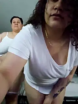 Snapshot of honeeyyy_pot chatting on 02-12-26, 09:48 honeeyyy pot online show from 02-12-26, 09:48