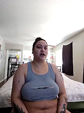 Snapshot of honeeyyy_pot chatting on 02-14-26, 09:22 honeeyyy pot online show from 02-14-26, 09:22