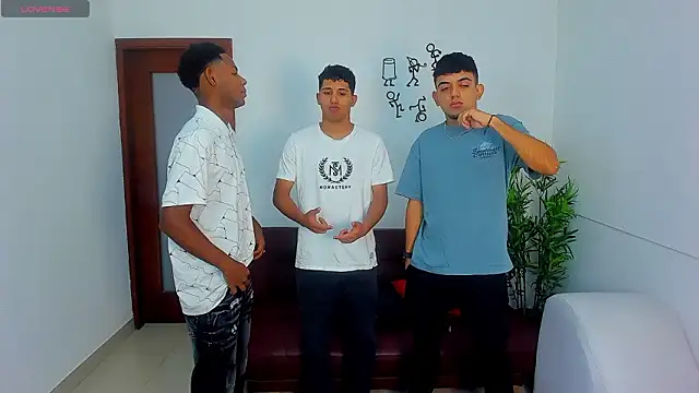 Snapshot of Crazy_nigth01 chatting on 02-06-26, 07:28 Crazy nigth01 online show from 02-06-26, 07:28