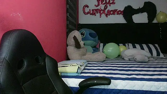 charlotedoll online show from 04-24-26, 02:47