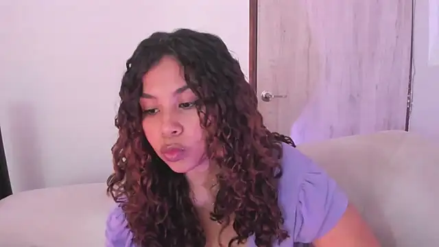 Snapshot of Vidiia chatting on 02-03-26, 12:09 Vidiia online show from 02-03-26, 12:09