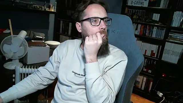 MeSteff online show from 12-17-24, 07:37