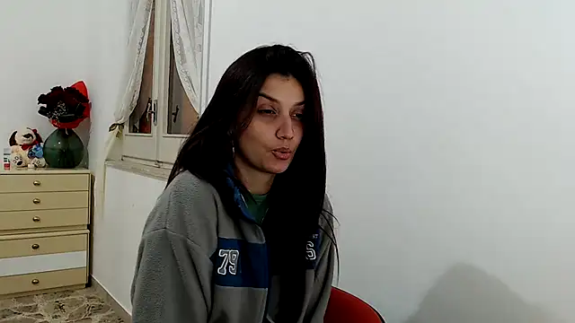 Snapshot of ZajiraShane chatting on 01-12-26, 10:59 ZajiraShane online show from 01-12-26, 10:59