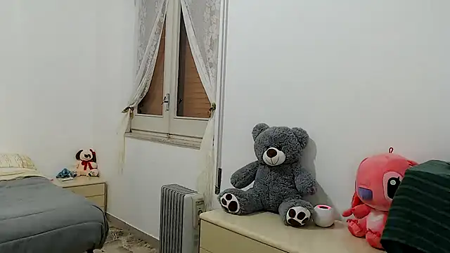 Snapshot of ZajiraShane chatting on 02-11-26, 08:25 ZajiraShane online show from 02-11-26, 08:25