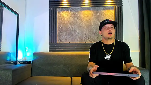 liam genner  online show from 09-27-25, 08:25