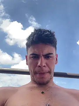 liam genner  online show from 12-21-25, 05:53