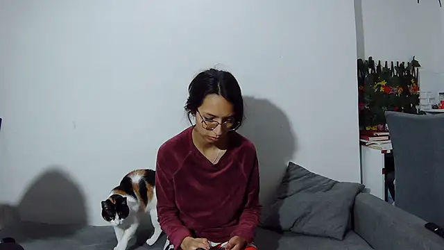 Katalleya jyj online show from 07-28-26, 11:17