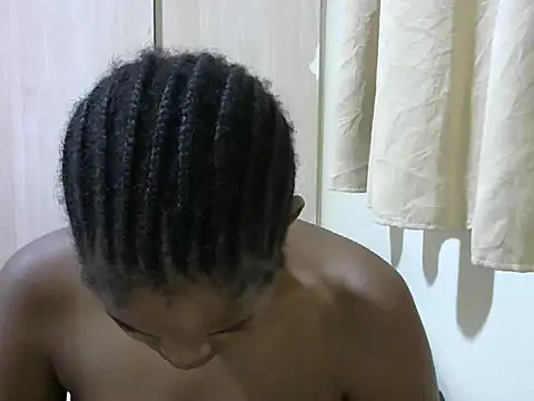 Snapshot of queen-sasha chatting on 02-27-25, 06:09 queen-sasha online show from 02-27-25, 06:09