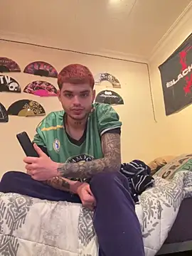 Darylpollalarga online show from 12-21-25, 03:19