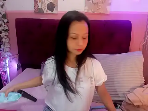 candysmitxxx online show from 04-20-26, 02:25