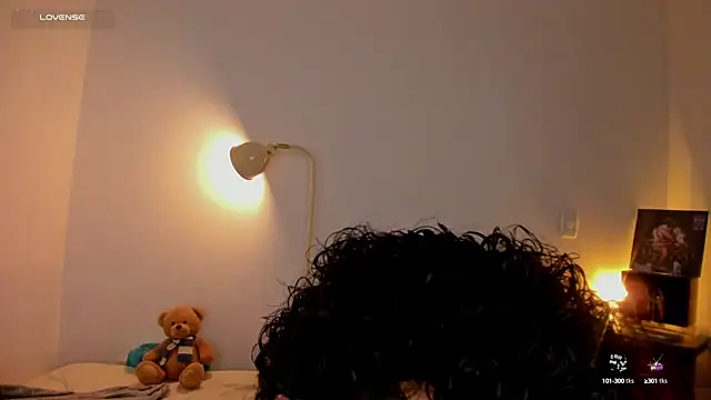 Curlblue online show from 10-01-25, 04:07