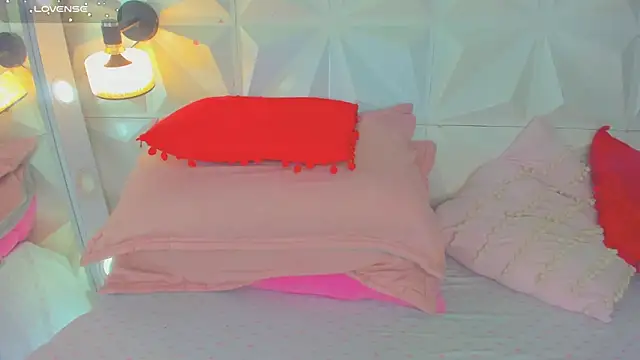 cute latinaxxx online show from 05-16-26, 12:07
