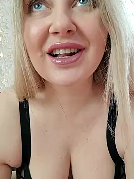 LadyLolyPop  online show from 03-10-25, 04:17