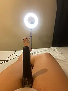 Snapshot of Ceyceys chatting on 02-16-25, 09:05 Ceyceys online show from 02-16-25, 09:05