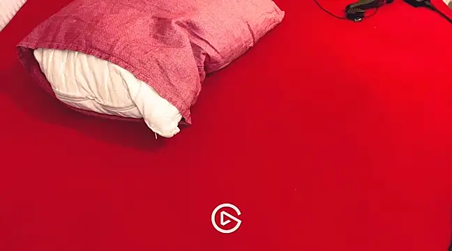 Snapshot of Ceyceys chatting on 02-26-25, 06:43 Ceyceys online show from 02-26-25, 06:43