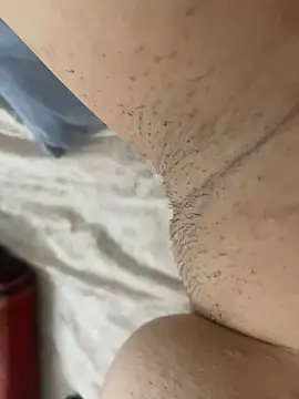 Snapshot of Ceyceys chatting on 02-27-25, 01:17 Ceyceys online show from 02-27-25, 01:17