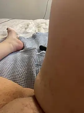 Snapshot of Ceyceys chatting on 03-12-25, 02:01 Ceyceys online show from 03-12-25, 02:01