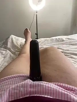 Snapshot of Ceyceys chatting on 03-13-25, 09:32 Ceyceys online show from 03-13-25, 09:32