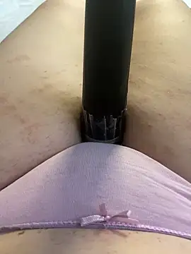 Snapshot of Ceyceys chatting on 03-14-25, 11:34 Ceyceys online show from 03-14-25, 11:34