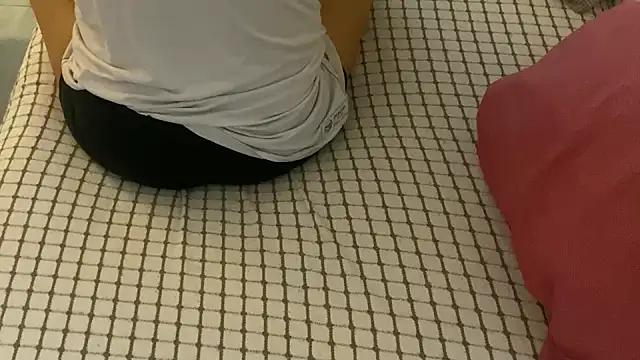 Snapshot of Ceyceys chatting on 10-07-25, 08:11 Ceyceys online show from 10-07-25, 08:11